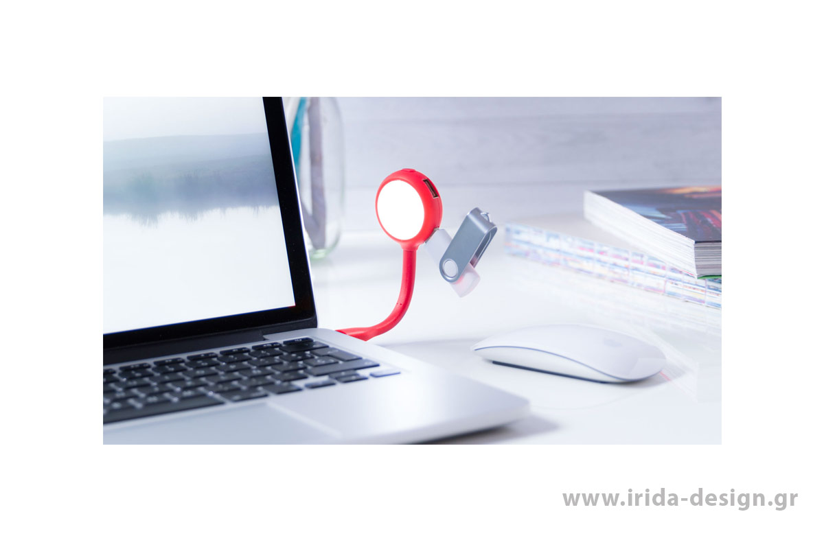 Λάμπα LED με Θύρες USB
